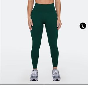 SET ACTIVE Sculptflex Leggings in Mojito